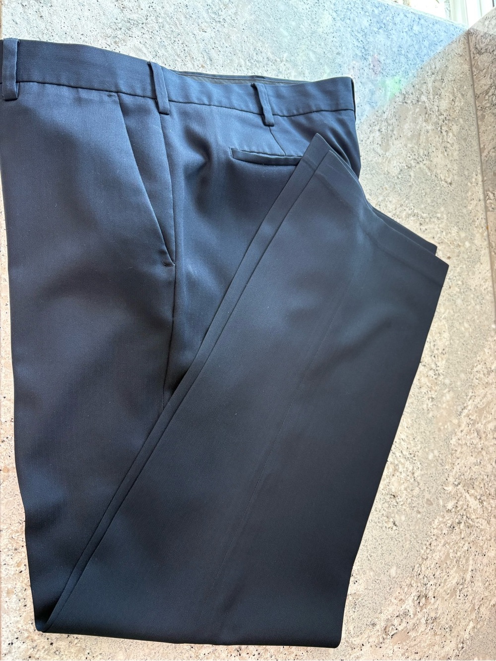 Van Heusen Black Flat-Front Dress Pants